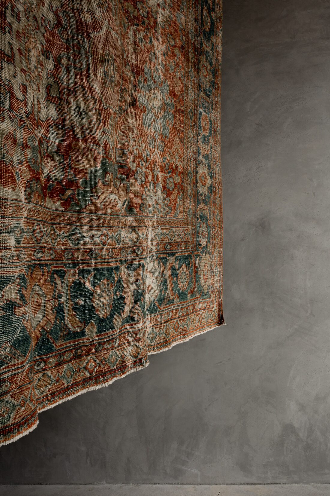 How to Evaluate an Antique Rug