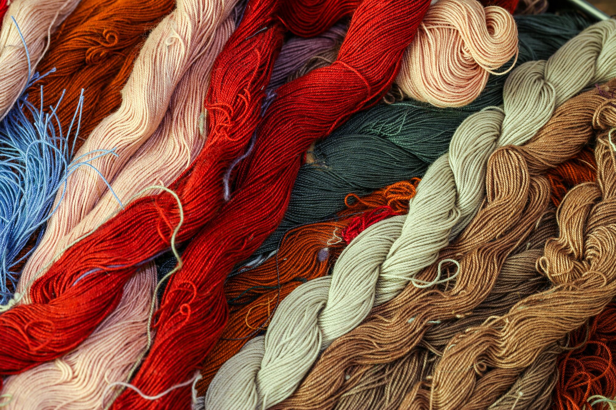 Natural Dyes vs. Synthetic Dyes in Handmade and Antique Rugs