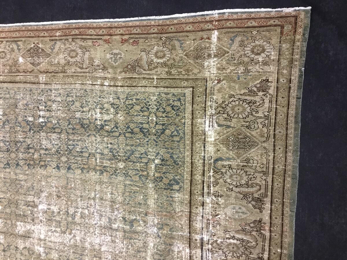 Mallayer / 32735 rug from the mallayer series by WOVEN