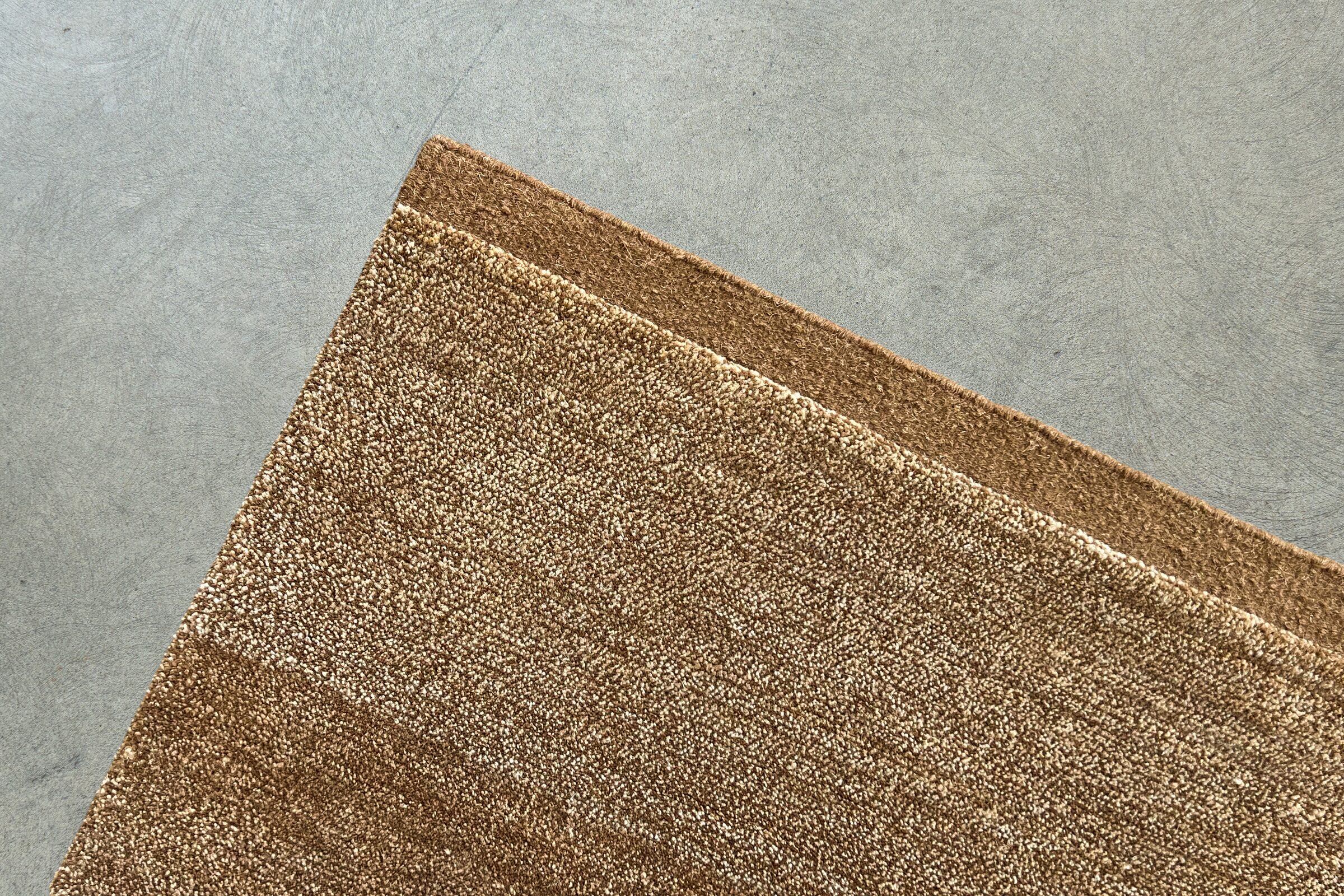 ALLO/WOOL - VICUNA rug from the New Textures series by WOVEN