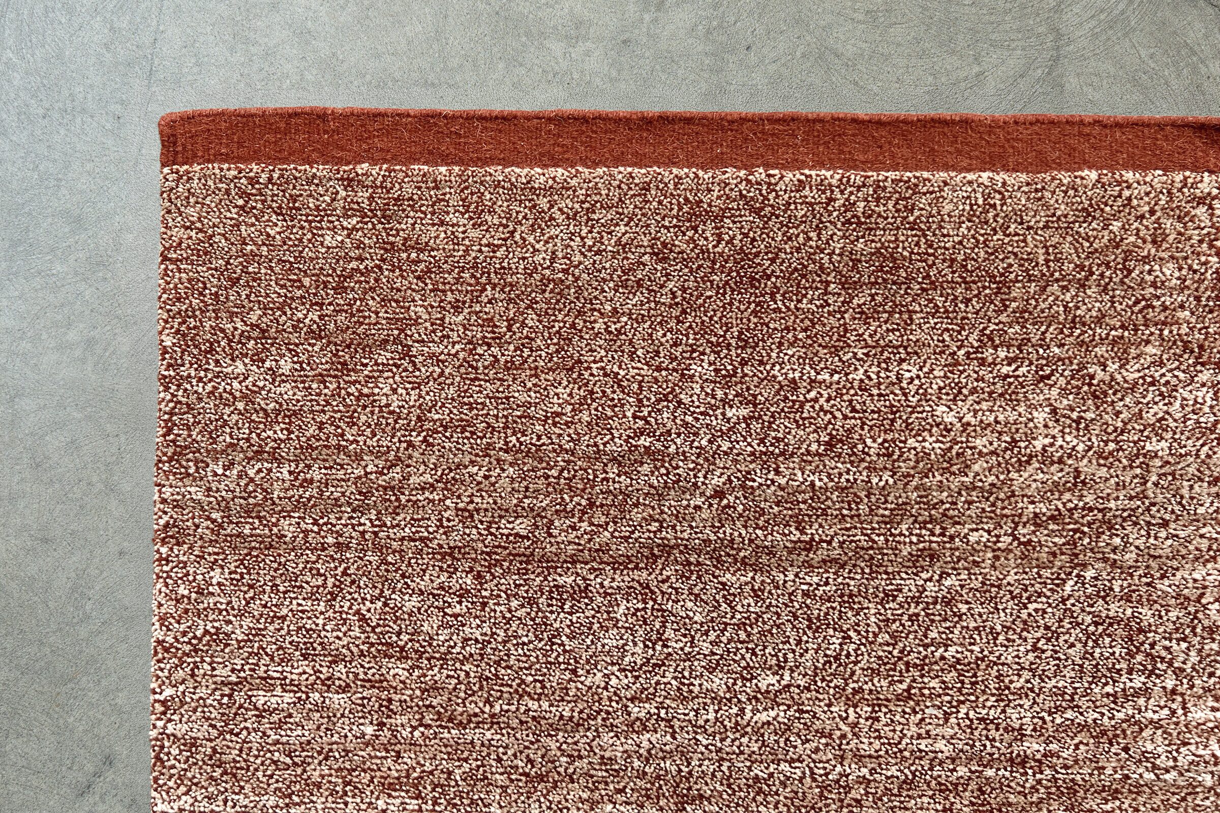 ALLO/WOOL - RUST rug from the textures series by WOVEN