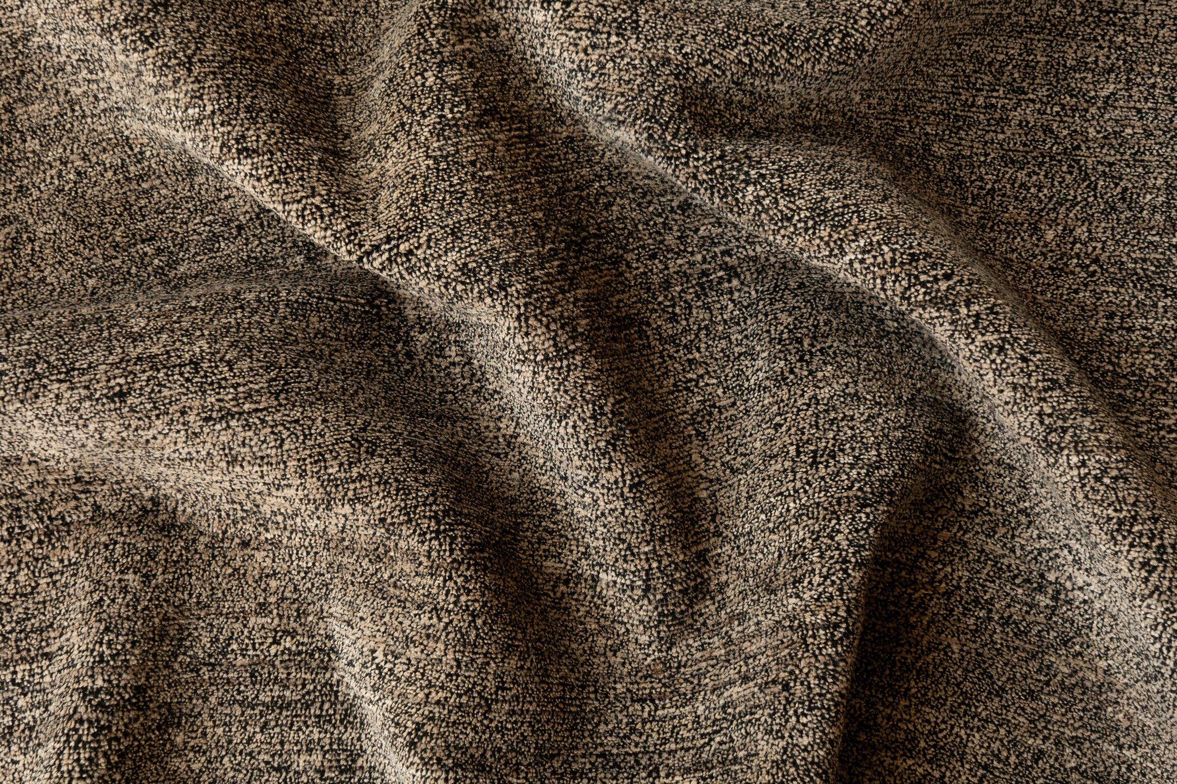ALLO/WOOL - BLACK rug from the textures series by WOVEN