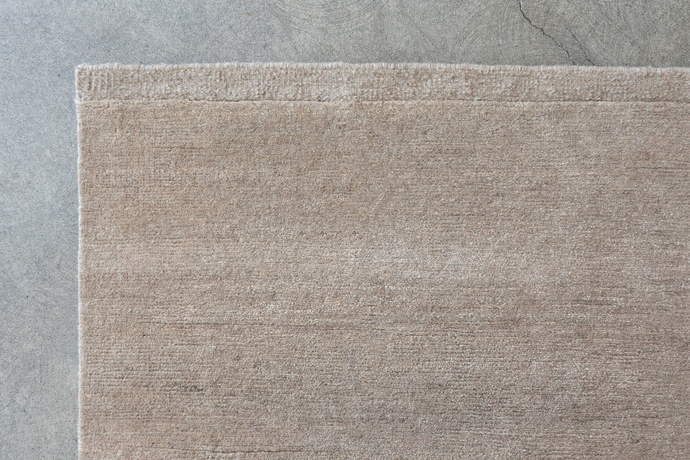 ALLO/WOOL - CAMEL (UNDYED) rug from the Eco-Friendly series by WOVEN