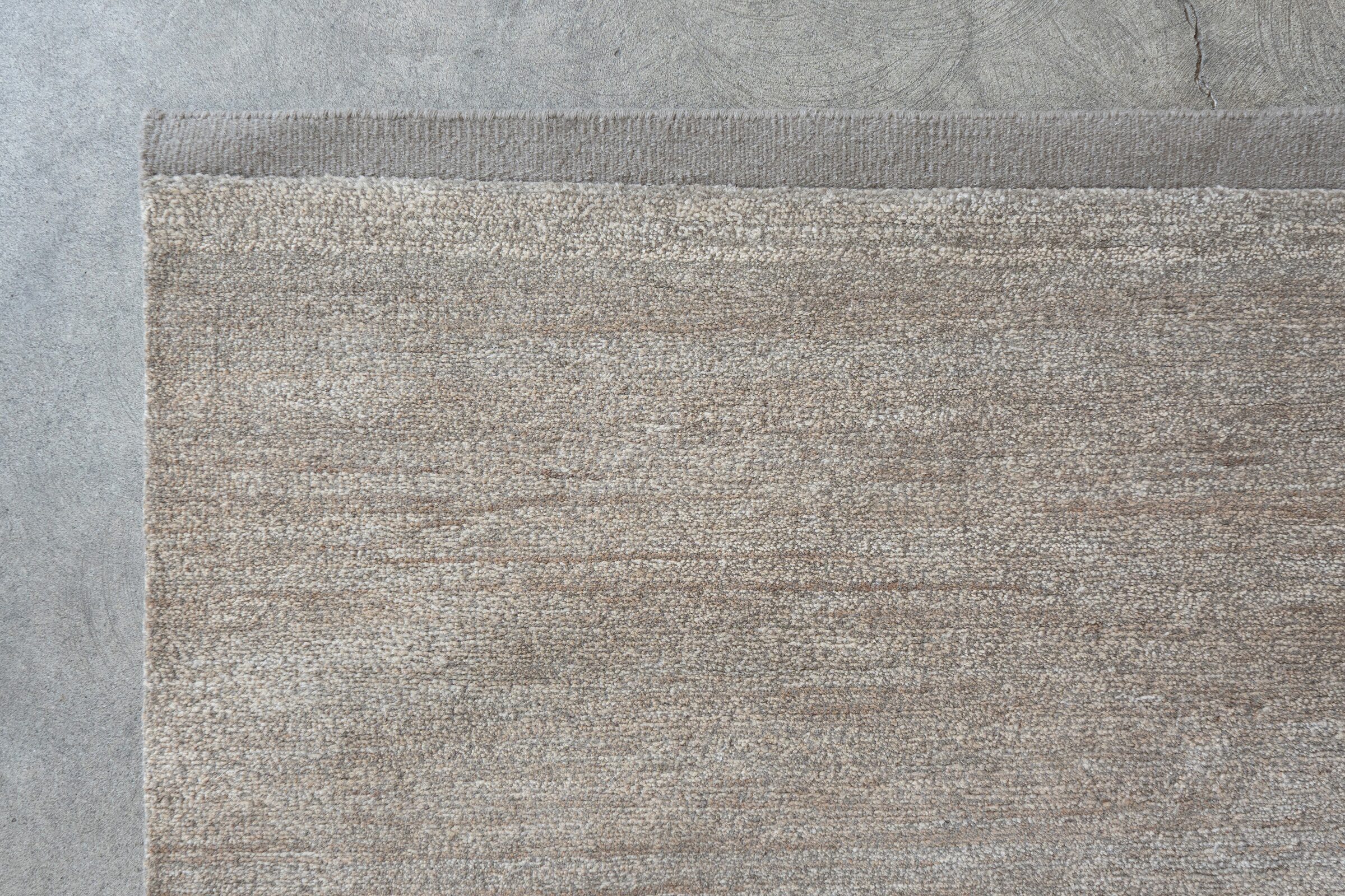ALLO/WOOL - DOVE rug from the textures series by WOVEN