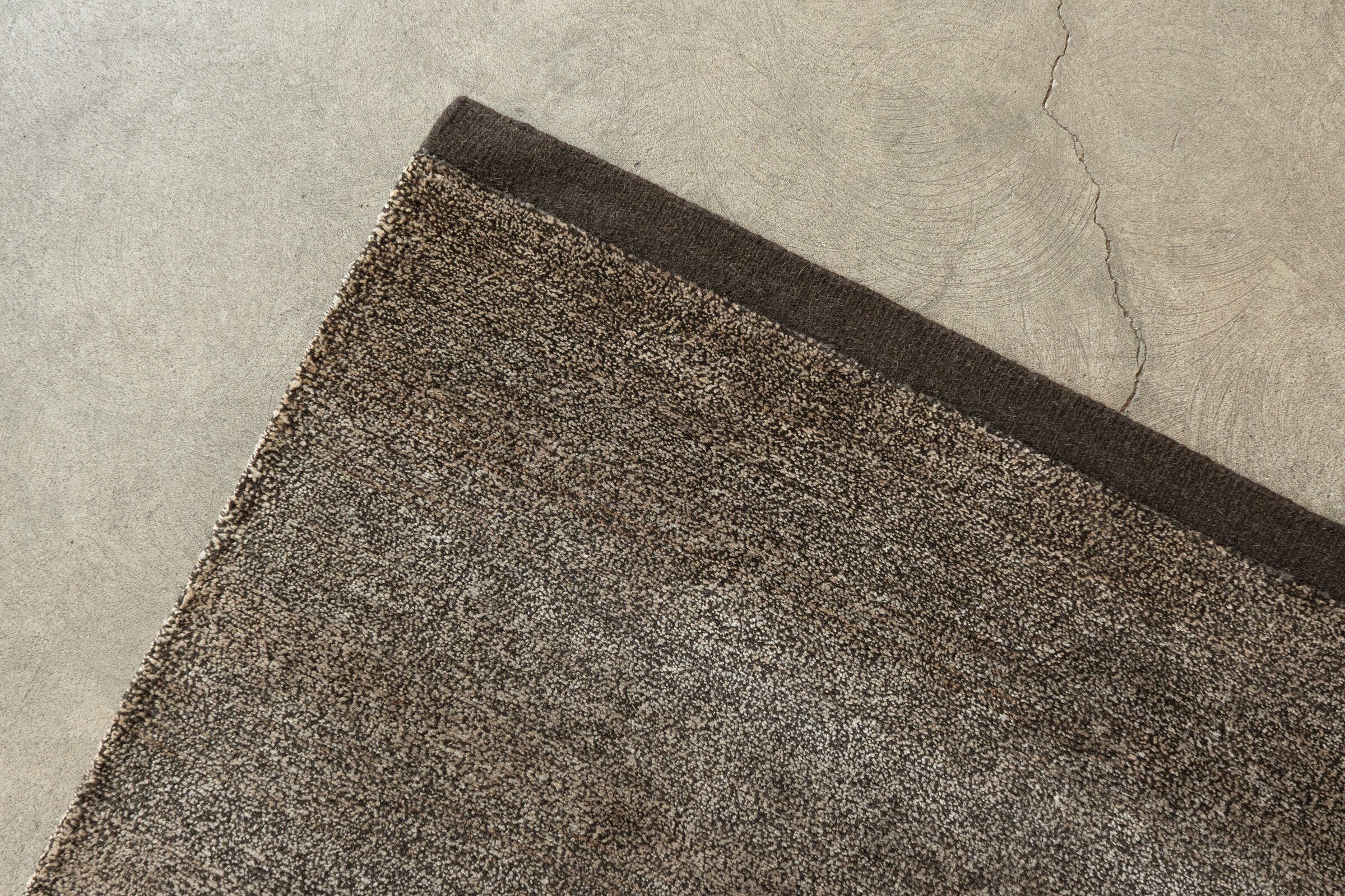 ALLO/WOOL - SABLE rug from the textures series by WOVEN