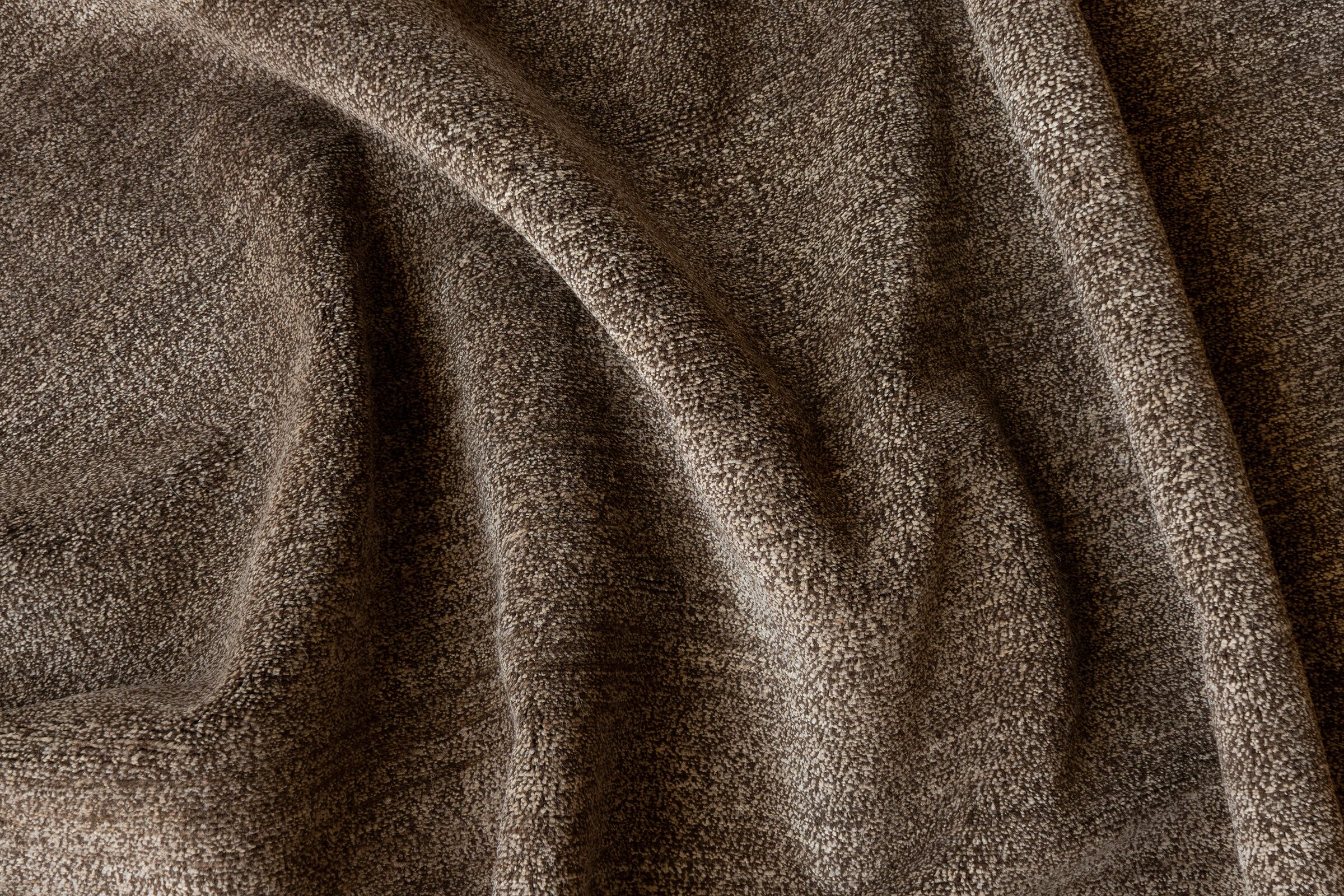ALLO/WOOL - UMBER rug from the textures series by WOVEN