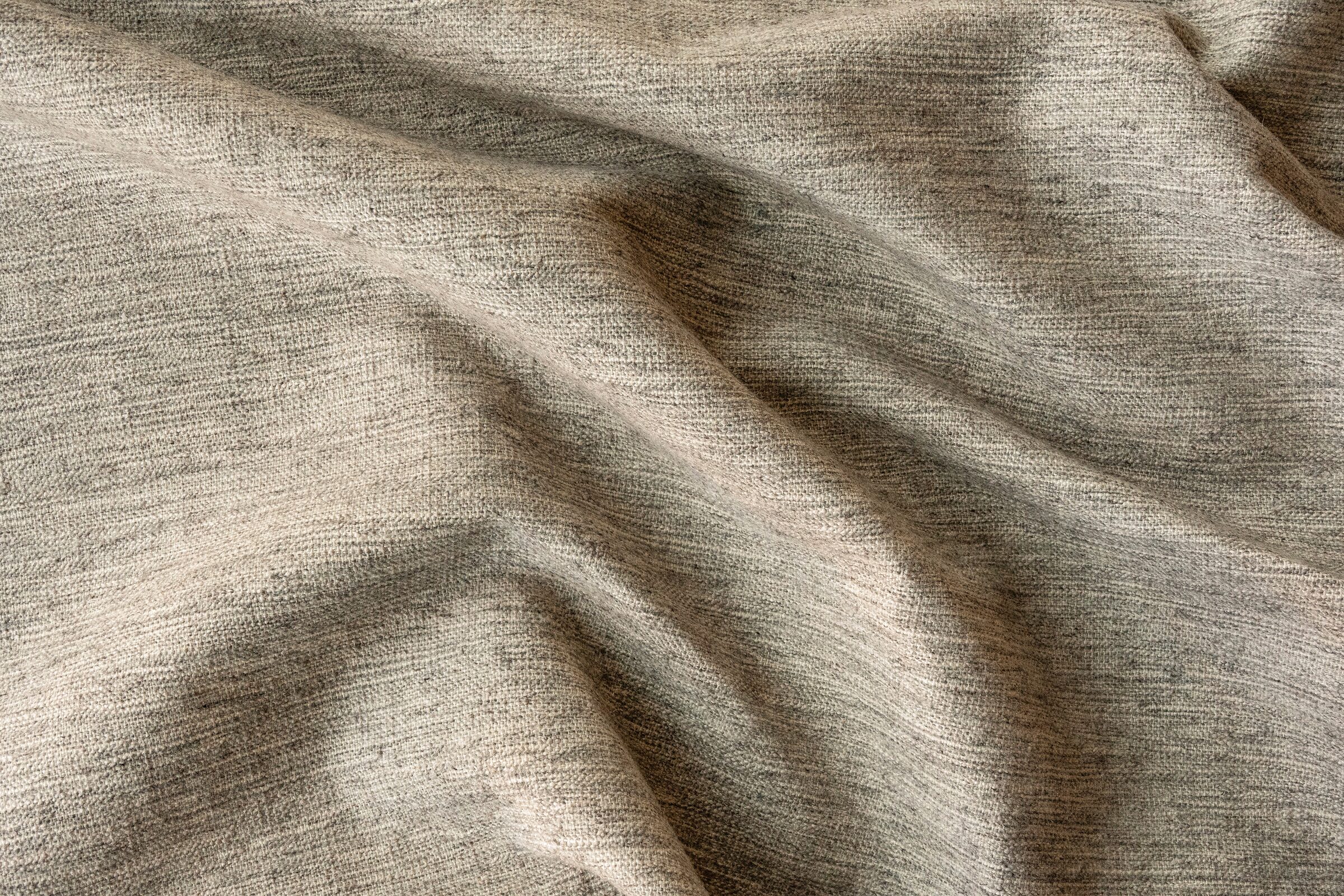 FINE FLATWEAVE - GREY (UNDYED) rug from the Eco-Friendly series by WOVEN