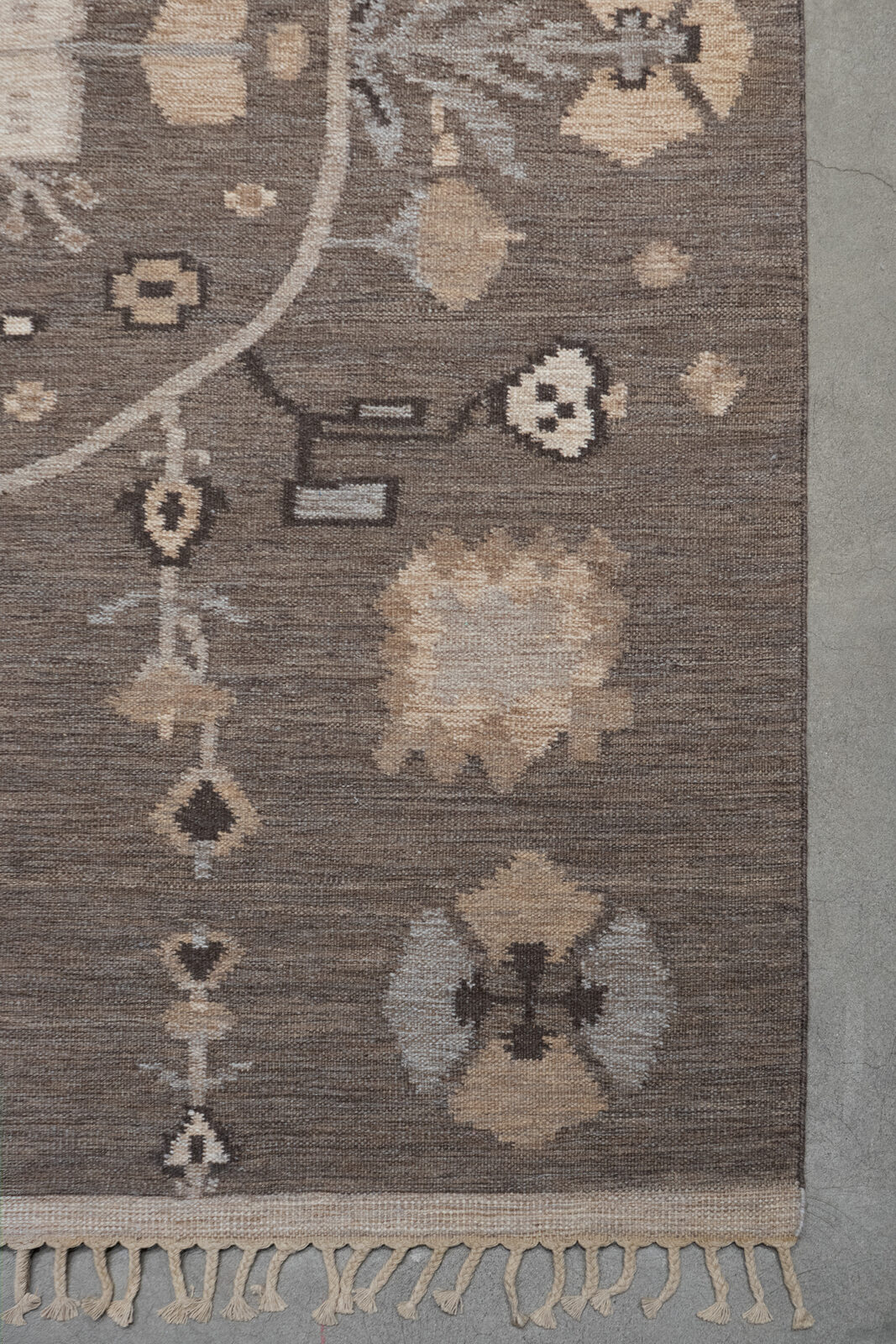 LYS - SPARROW rug from the STUDIO WOVEN series by WOVEN