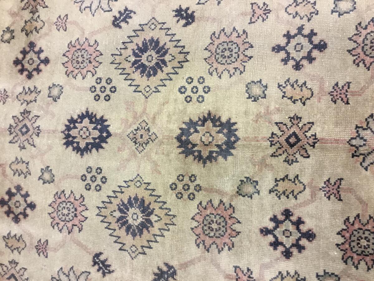 Oushak / 11040 rug from the oushak series by WOVEN