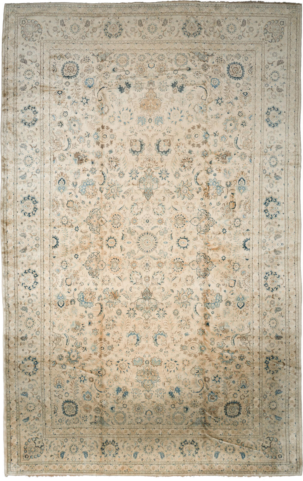 Kashan / 13221 rug from the kashan series by WOVEN