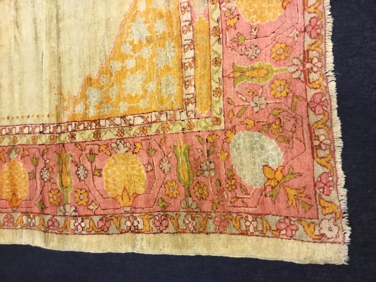 Oushak / 14128 rug from the oushak series by WOVEN