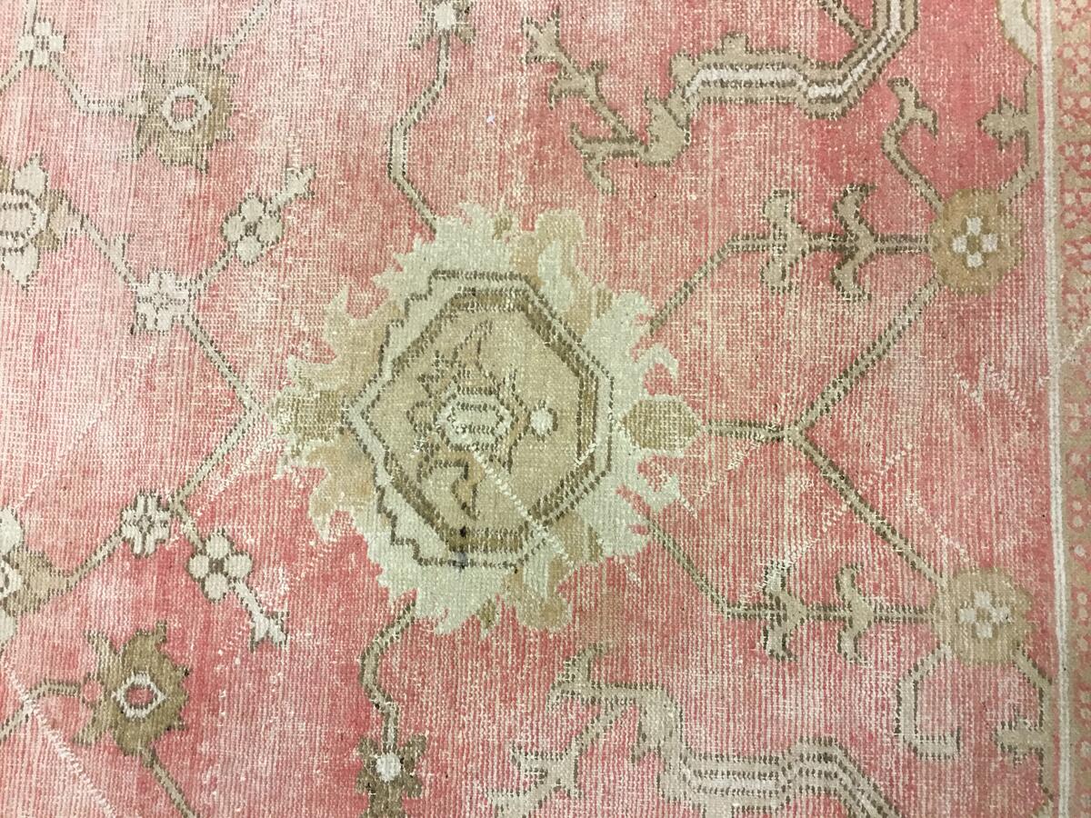 Agra / 15152 rug from the agra series by WOVEN