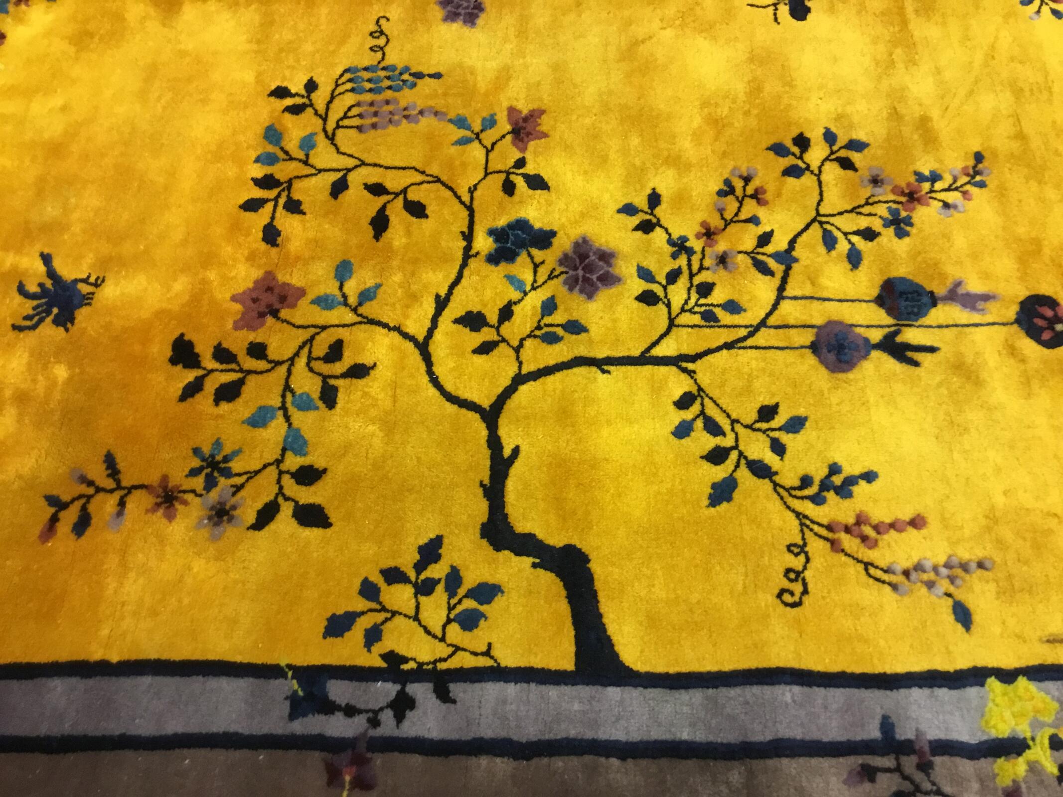 Chinese / 16664 rug from the chinese series by WOVEN