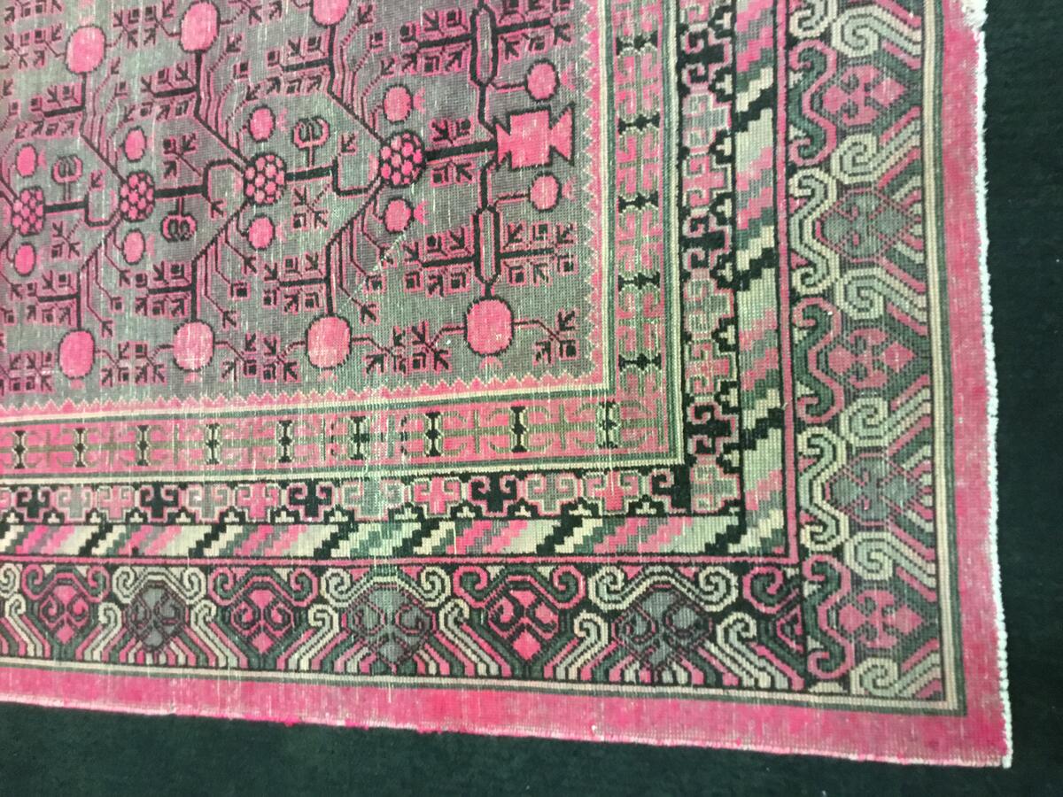 Khotan / 17721 rug from the khotan series by WOVEN