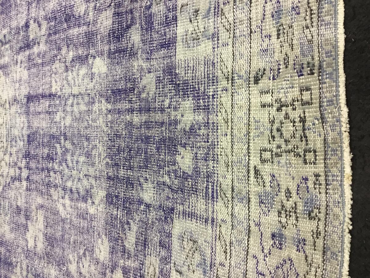 Turkish / 19106 rug from the vintage oushak series by WOVEN