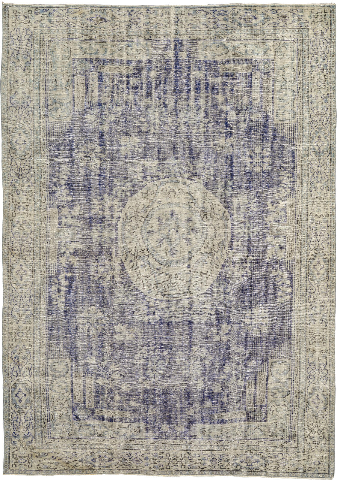 Turkish / 19106 rug from the vintage oushak series by WOVEN