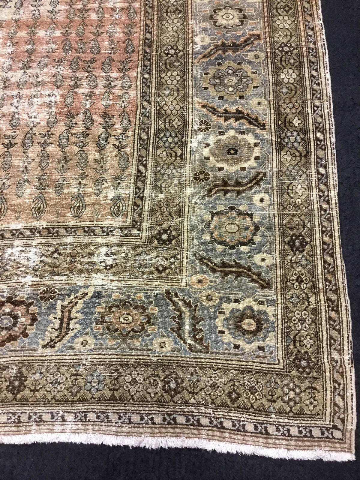 Mallayer / 19586 rug from the mallayer series by WOVEN