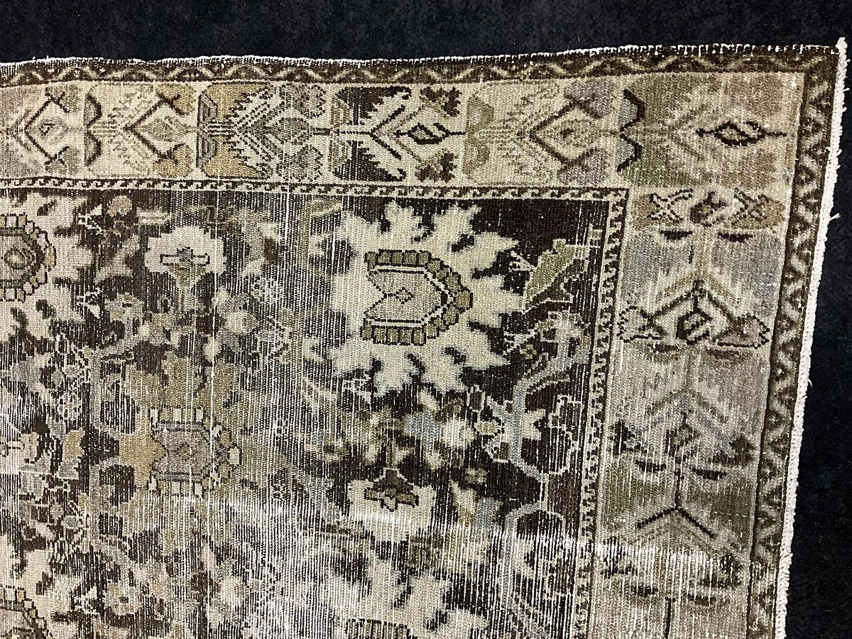 Mallayer / 20943 rug from the mallayer series by WOVEN