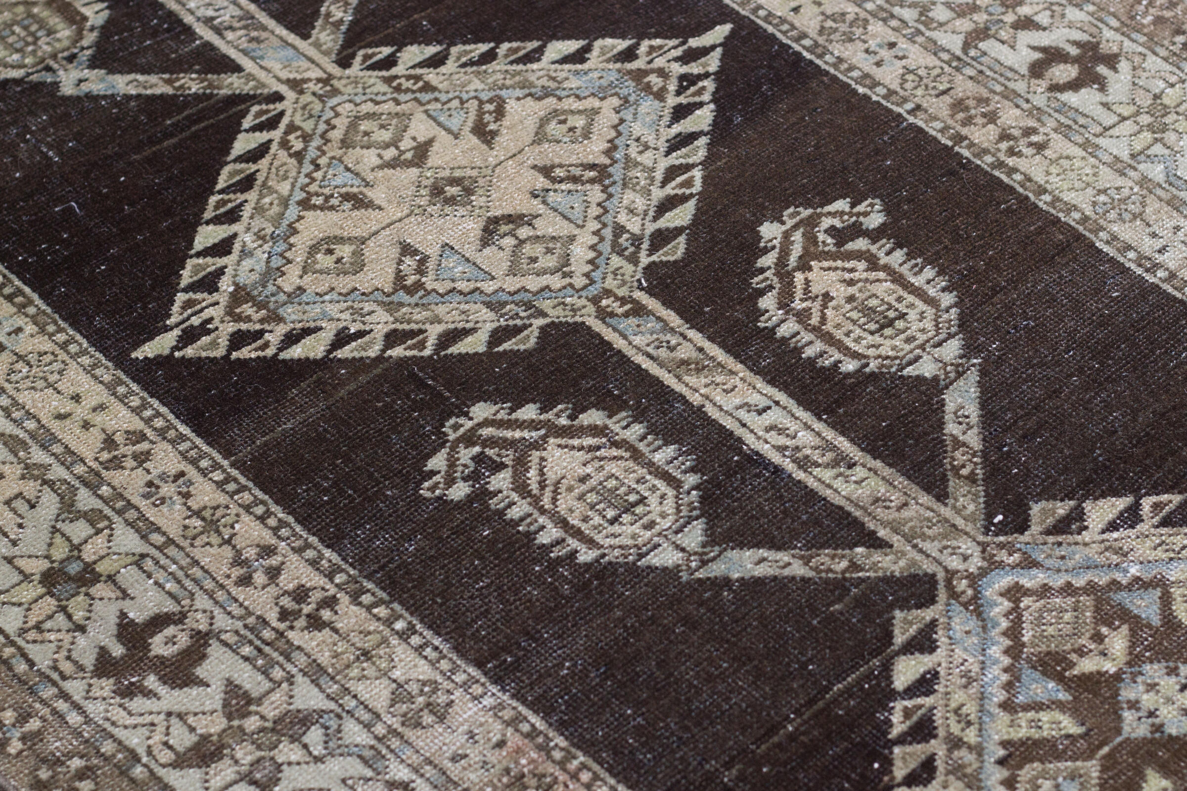 Mallayer / 22667 rug from the mallayer series by WOVEN