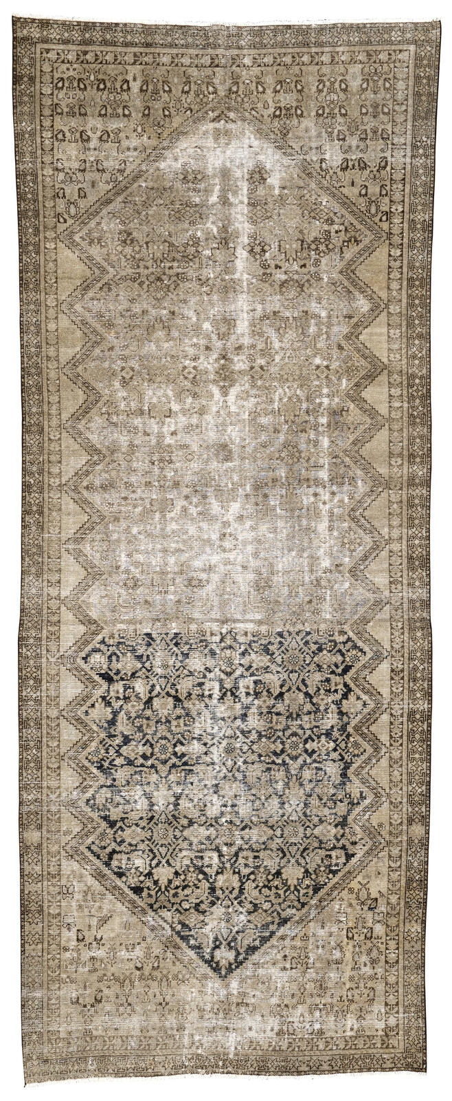 Mallayer / 25357 rug from the mallayer series by WOVEN