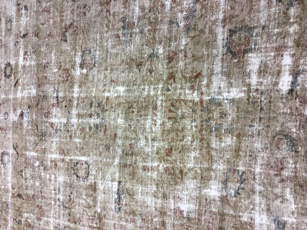 Mahal / 27622 rug from the turkish series by WOVEN