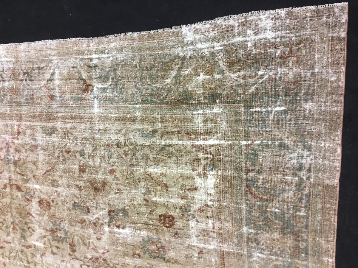 Mahal / 27622 rug from the turkish series by WOVEN