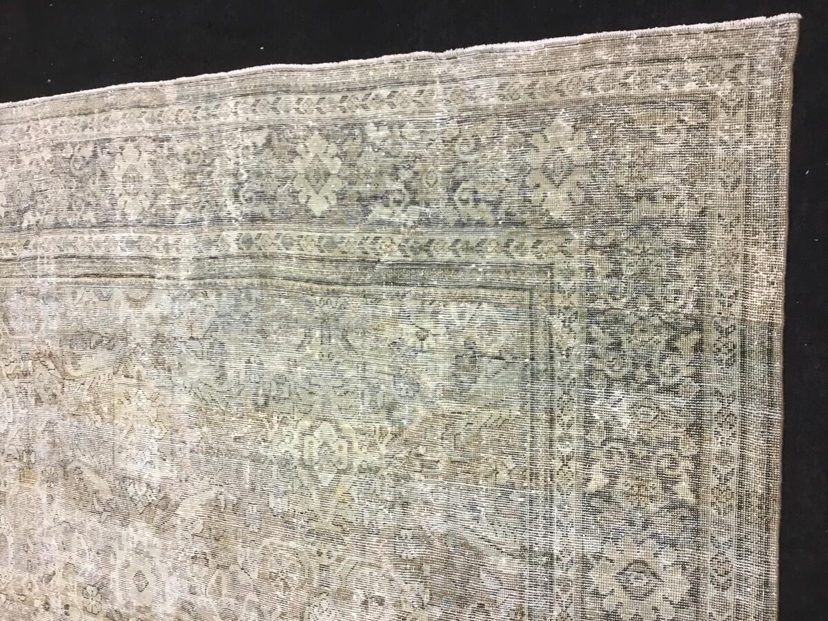 Mahal / 28433 rug from the mahal series by WOVEN