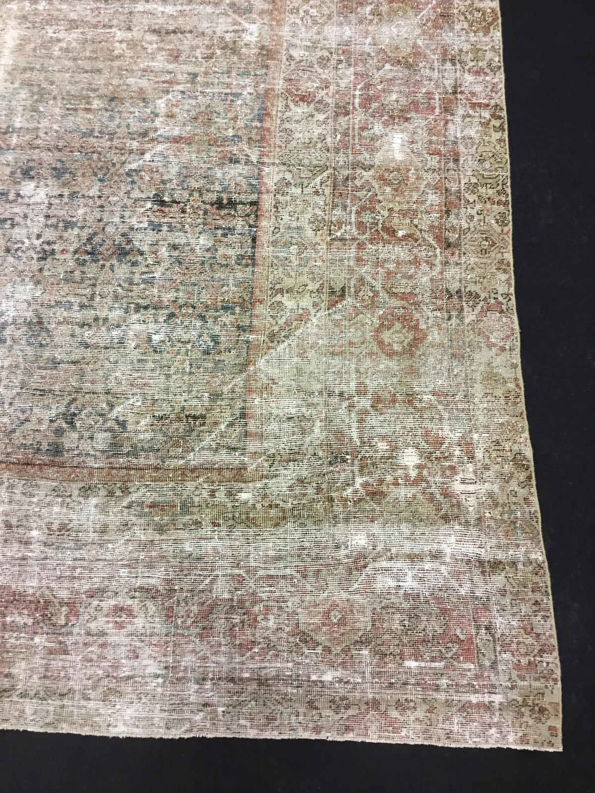Mahal / 30007 rug from the mahal series by WOVEN