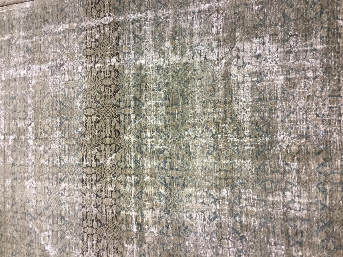Mallayer / 32735 rug from the mallayer series by WOVEN