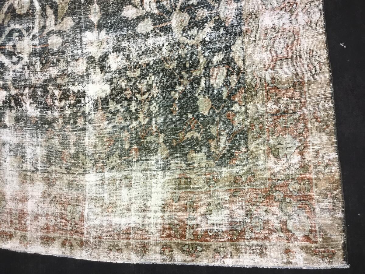 Mahal / 32746 rug from the mahal series by WOVEN