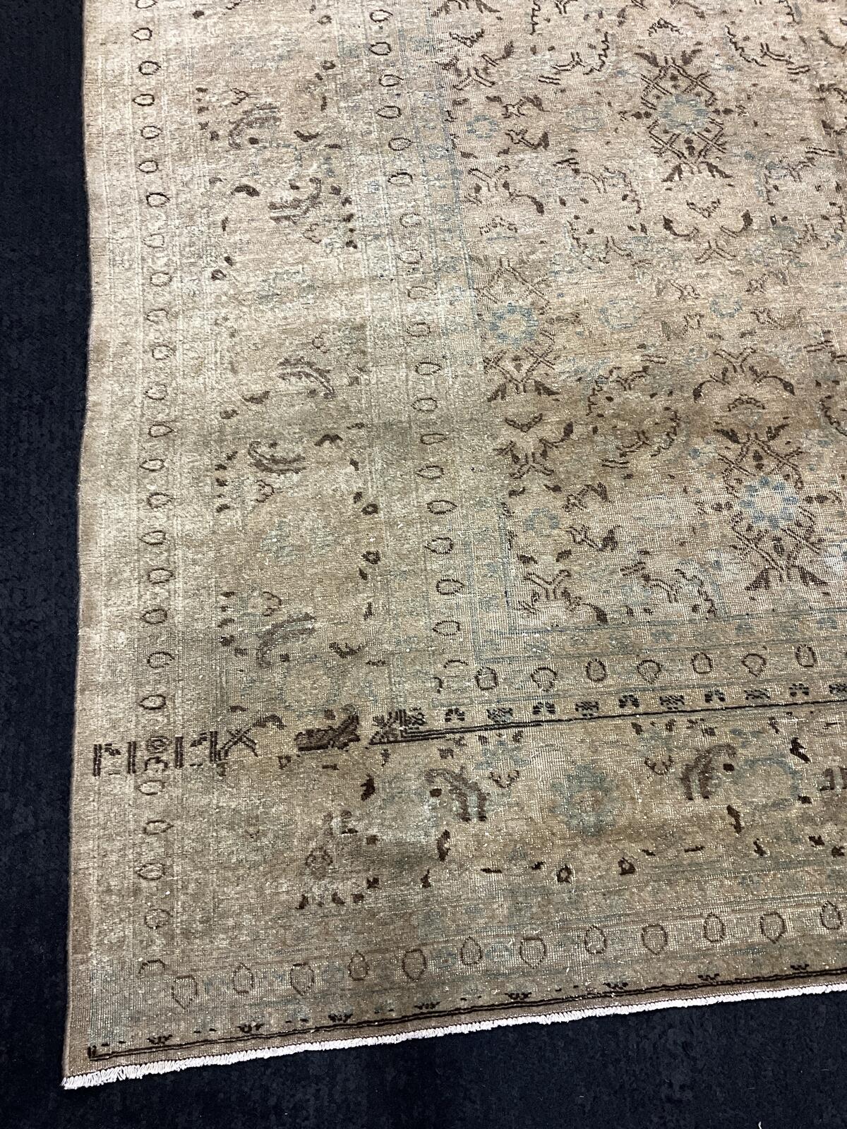 Tabriz / 12181 rug from the tabriz series by WOVEN