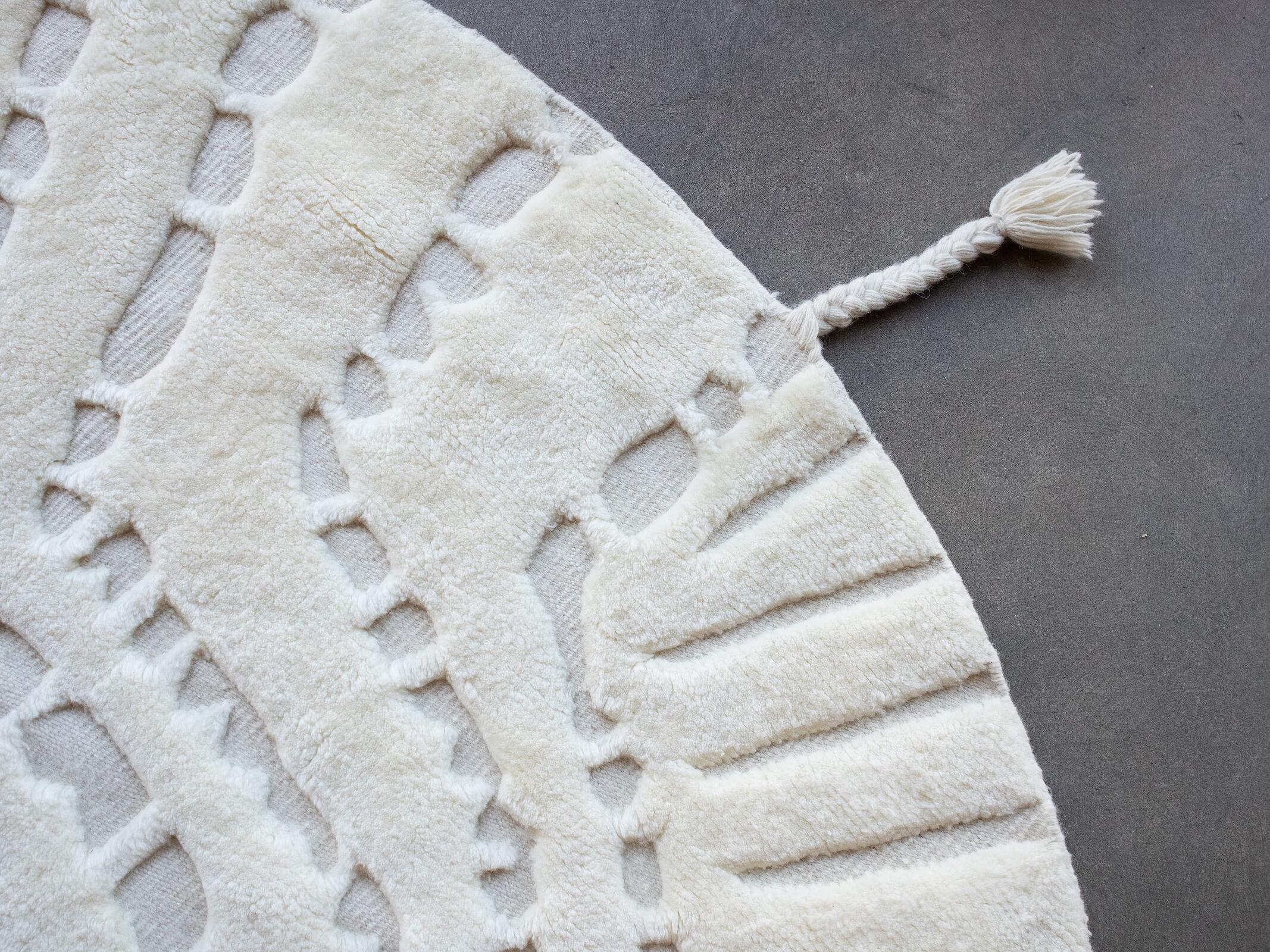 THETA - IVORY rug from the lania series by WOVEN