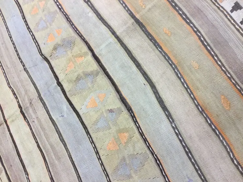 Kilim / 12331 | WOVEN