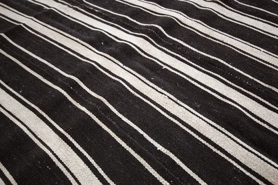 Vintage Modern Kilim / 18073 | WOVEN