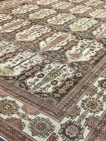 Bakhtiari / 18350 | WOVEN