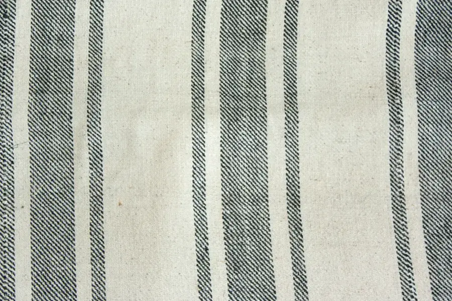 Vintage Modern Kilim / 20673 | WOVEN
