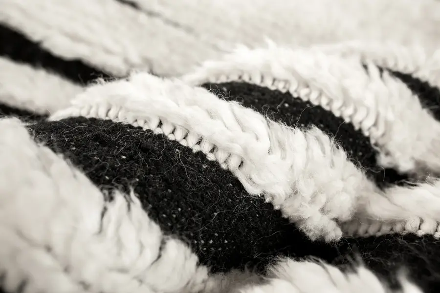 Zadeh Shag - Black | WOVEN