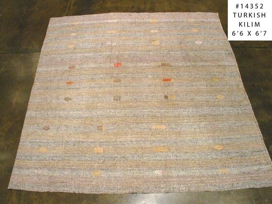 Turkish Kilim / 14352 | WOVEN