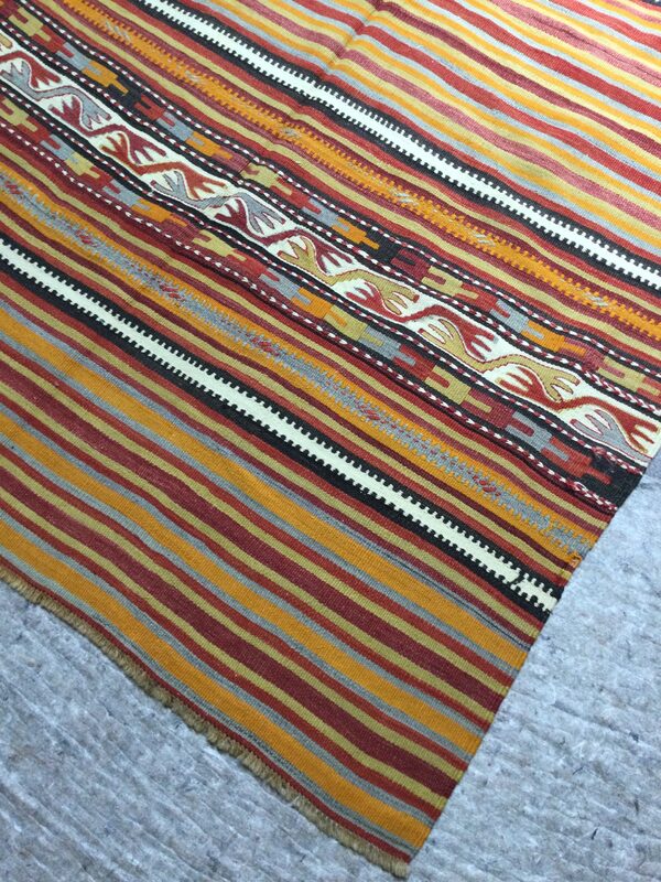 Kilim / 16892 | WOVEN