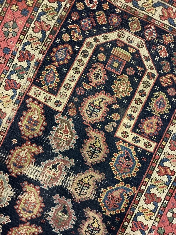 Caucasian / 20102 | WOVEN