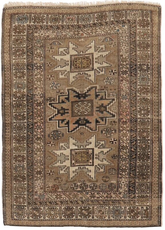 Caucasian / 20130 | WOVEN