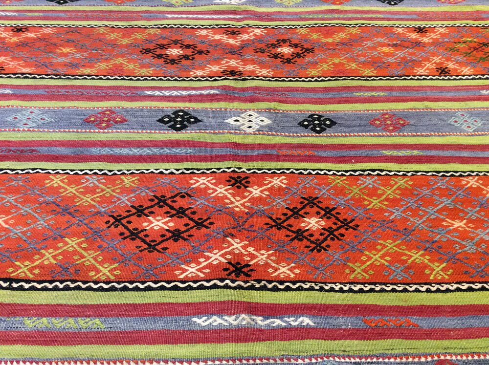 Vintage Colorful Kilim / 20510 | WOVEN