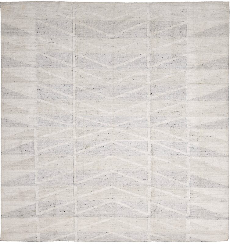 Swedish / 20643 | WOVEN