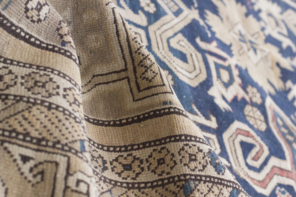 Caucasian / 21919 | WOVEN