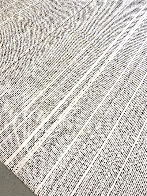 vintage inspired kilim / 22033 | WOVEN