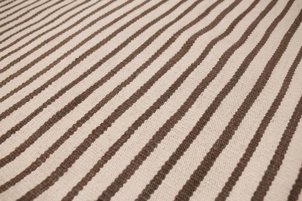 vintage inspired kilim - brown/ivory / 22155 | WOVEN