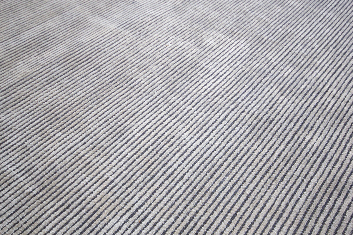 modern rug / 22997 | WOVEN