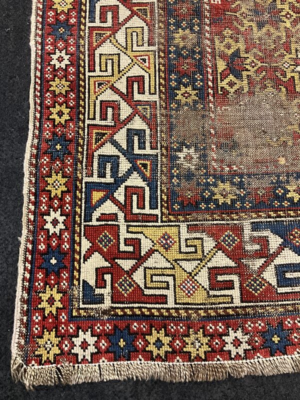 Caucasian / 32644 | WOVEN