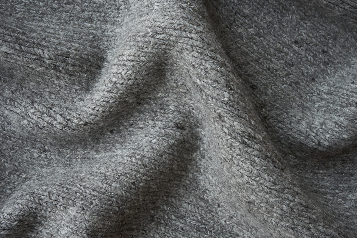 chunky soumak - graphite | WOVEN