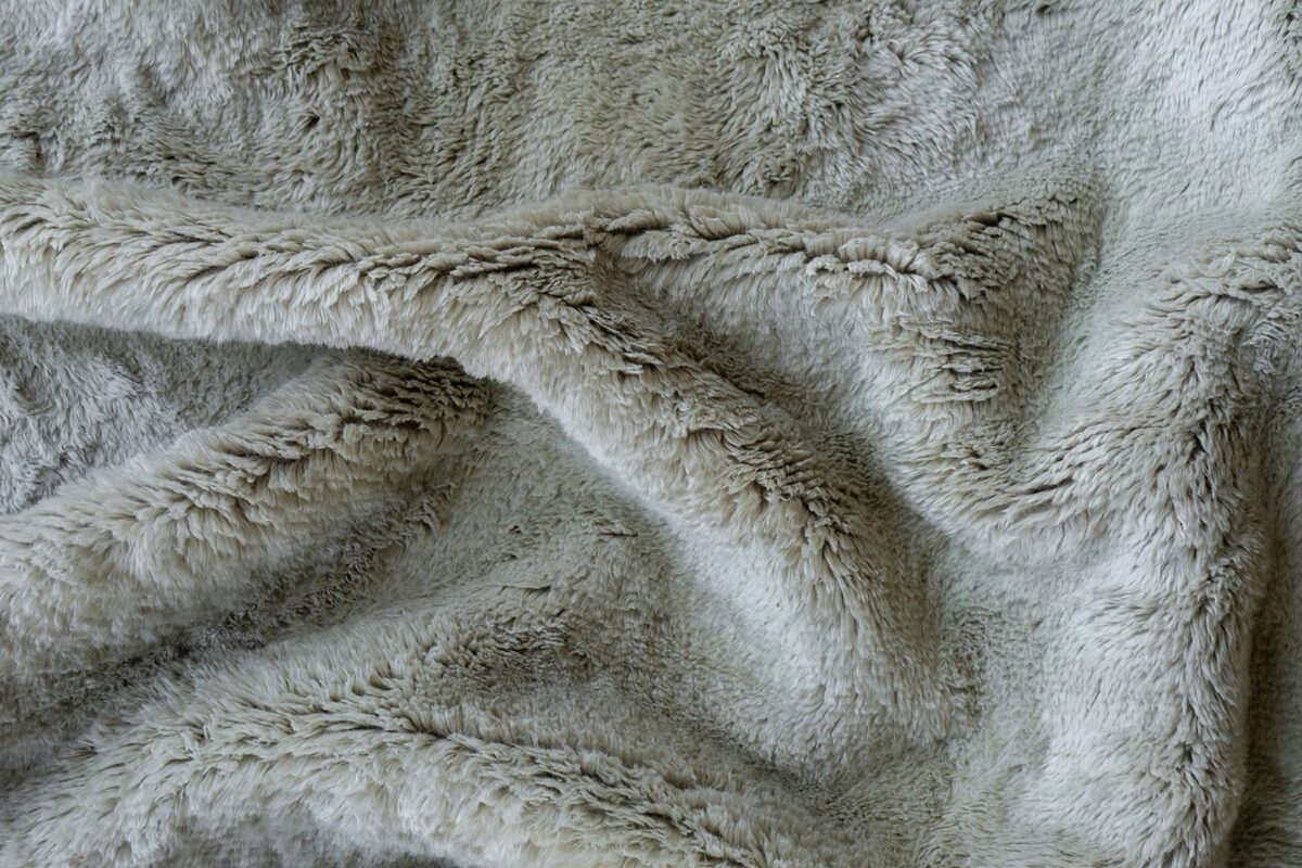 TEXTURED MOHAIR CUSHION - PEARL | WOVEN